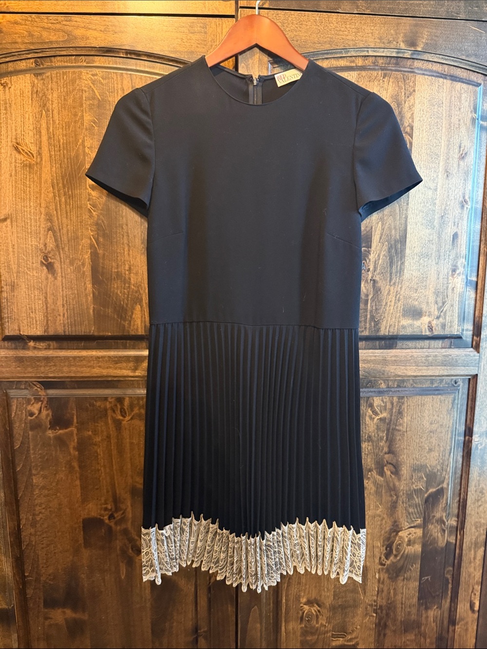 RED Valentino Black Short-Sleeve Pleated Mini Dress with Cream Lace Hem